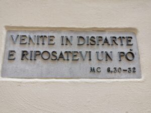 "Pojdi stran in si malo odpočij" (Mr 6,31) 